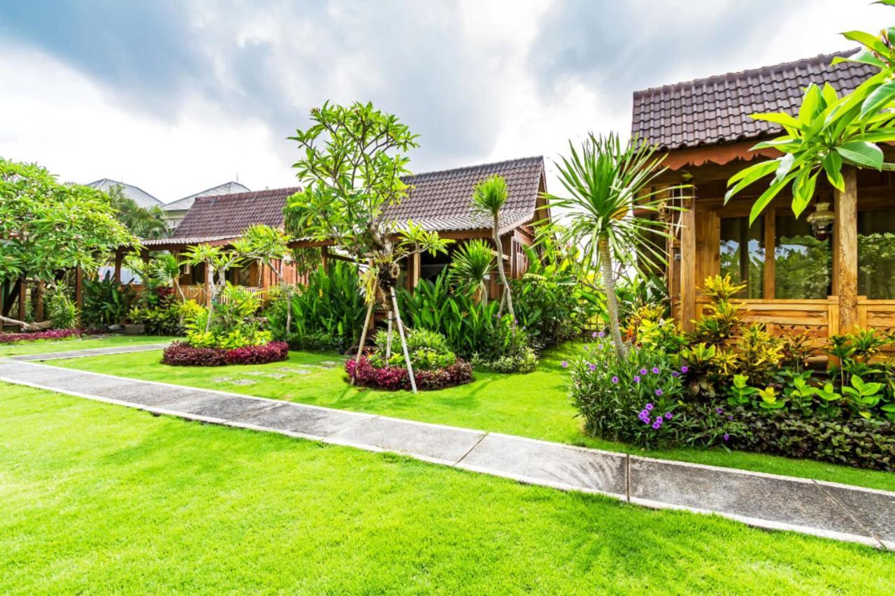 Bali Natha Beach Front Canggu  Exterior photo