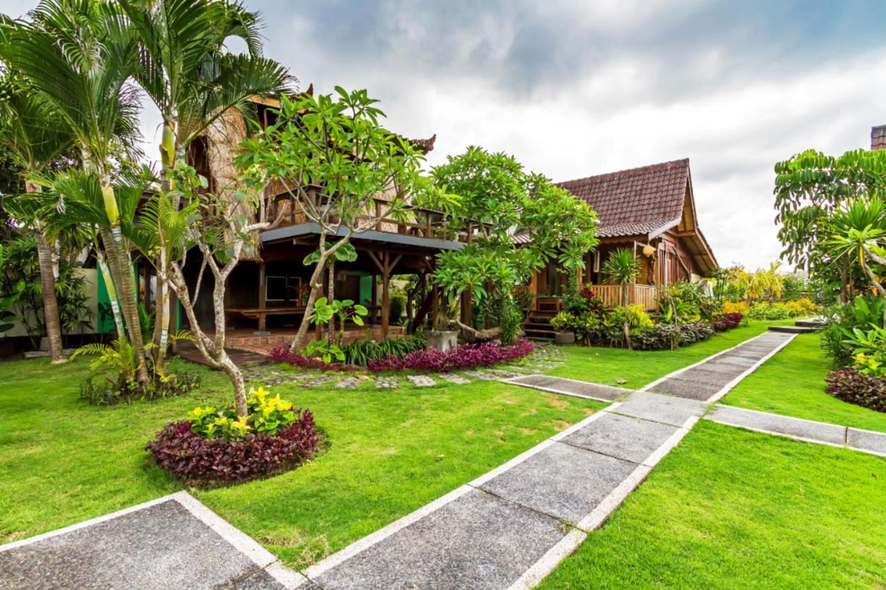 Bali Natha Beach Front Canggu  Exterior photo